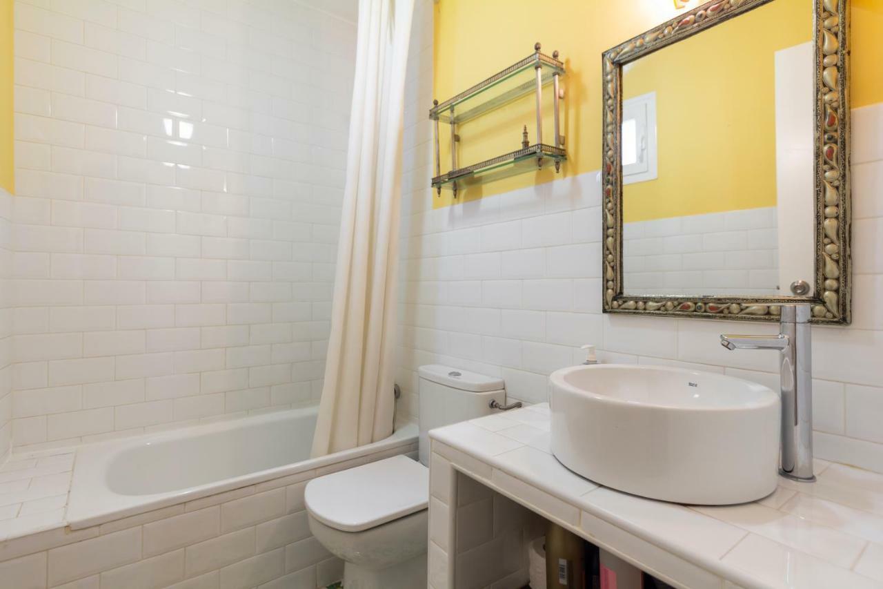 For You Rentals Universidad Apartment Temporal Est8 Madrid Exterior photo